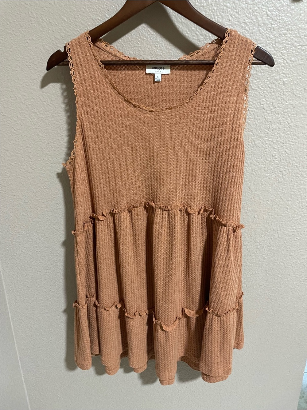 Umgee Peach Waffle Knit Tiered Tunic Tank